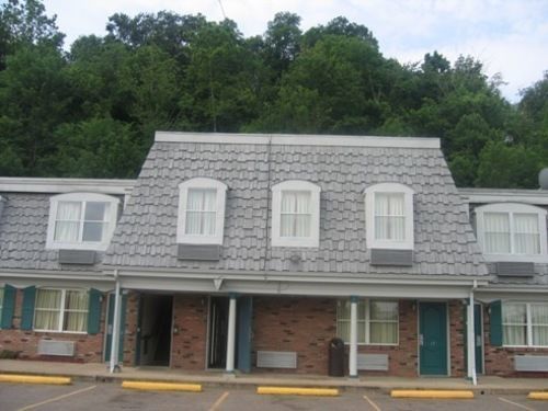 Country Squire Inn And Suites Coshocton Εξωτερικό φωτογραφία